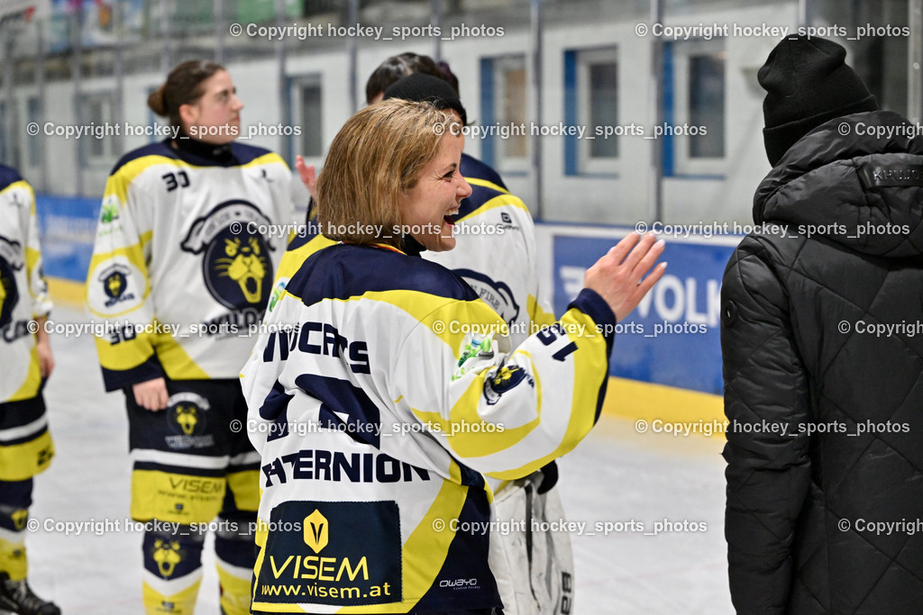 WILDCATS PATERNION & Lady Hawks Siegerehrung-Meisterfeier | #19 Knes Julia WILDCATS PATERNION, Medailienübergabe, WILDCATS PATERNION &amp; Lady Hawks Siegerehrung-Meisterfeier, WILDCATS PATERNION &amp; Lady Hawks Siegerehrung-Meisterfeier am 12.03.2025 in Steindorf (Ossiachersee Halle), Austria, (Photo by Bernd Stefan)