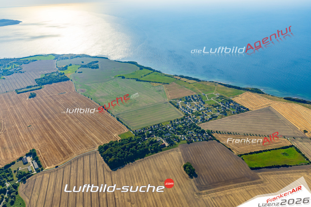 Luftaufnahme  Dranske - Die Luftaufnahme wurde 2025 vom UL-Flugzeug heraus erstellt ( ohne Drohne ) - Hochauflösende Luftaufnahme - für professionelle Ausdrucke geeignet. Die Geschenkidee !Mit Lizenz und Bildrechte bestellbar