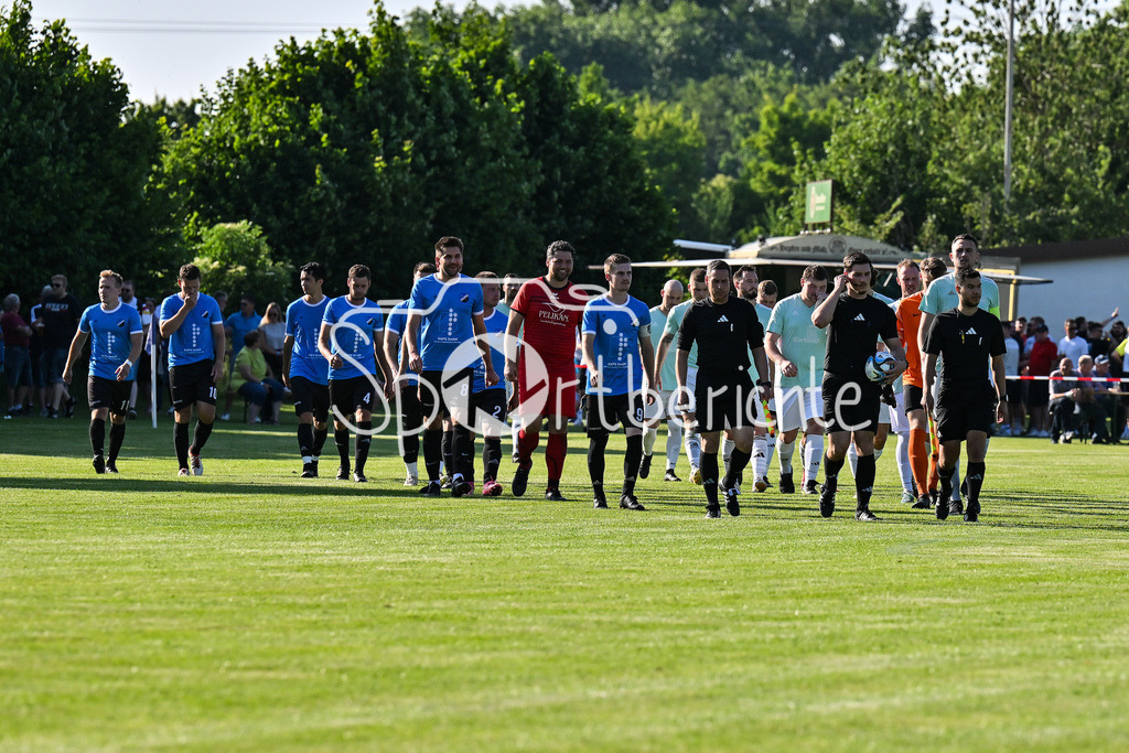 FC Emersacker - VfL Westendorf | Professionelle Sportfotos aus den Bereichen Fußball, Eishockey, Handball und vieles mehr. Ob Sieg oder Niederlage