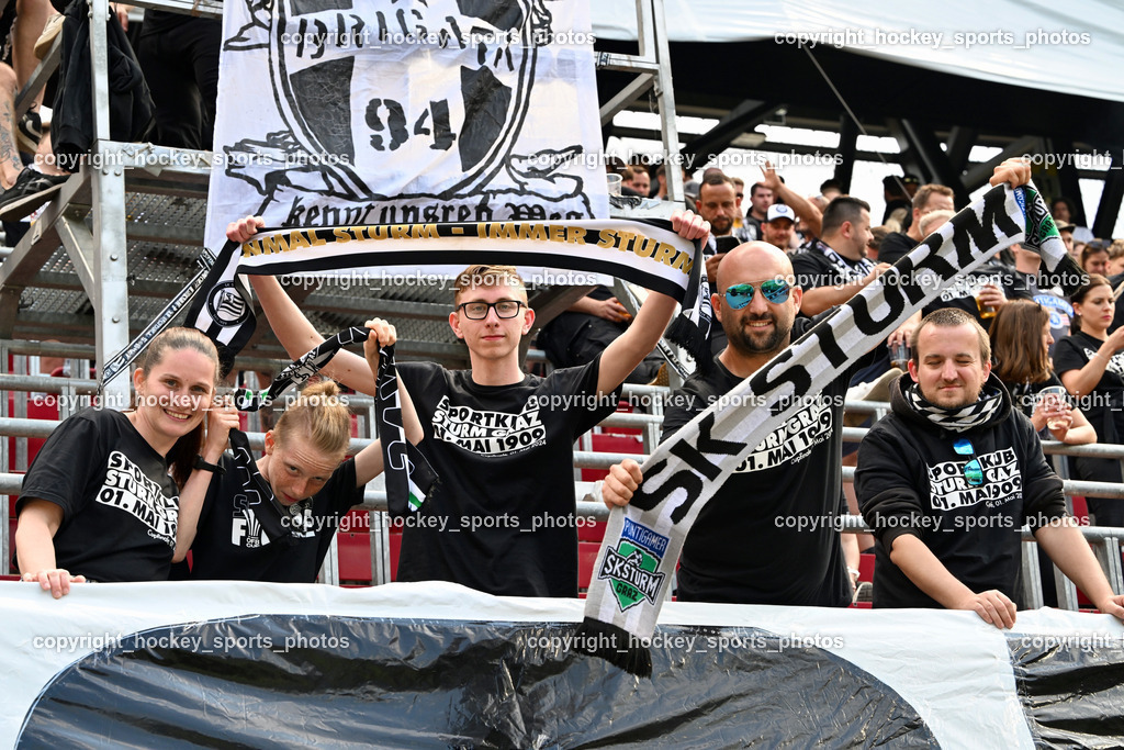 SK Puntigamer Sturm vs. SK Rapid Wien Siegerehrung, Impressionen | SK Sturm Fans, SK Puntigamer Sturm vs. SK Rapid Wien Siegerehrung, Impressionen, SK Puntigamer Sturm vs. SK Rapid Wien Siegerehrung, Impressionen am 01.05.2024 in Klagenfurt (Wörthersee Stadion ), Austria, (Photo by Bernd Stefan)