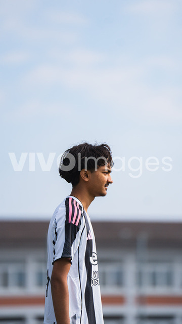 juv_lut_fmachado-0008 | Images from the Juniors B match between Juventus Academy and FC Lutry, played on 18 March 2026 in Lutry, Switzerland, featuring players, coaching staff and match action throughout the game.
