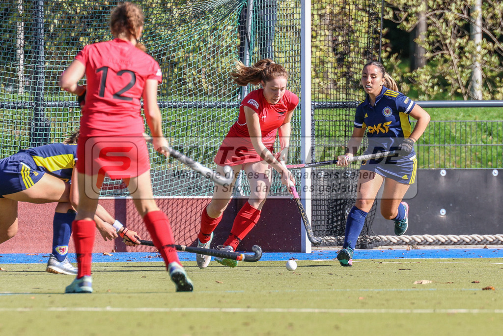 MJ_2022-10-09_Damen_DSD-Braunschweig-66 | Klara-Amelie Muth (DSD Düsseldorf #15), DSD Düsseldorf - Eintracht Braunschweig am 9.10.2022 in der Hockeyanlage DSD, Düsseldorf