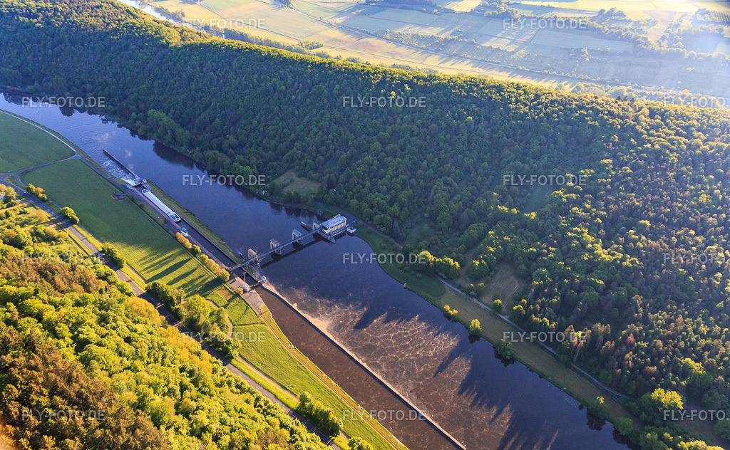 Wasser-Kraftwerk Eichel am Main | Luftbild: Wasser-Kraftwerk Eichel am Main in Kreuzwertheim im Bundesland Bayern in Deutschland. Foto: IMG_146664.jpg vom 11.05.2025 durch Werner Riehm/FLY-FOTO.de - Realisiert mit Pictrs.com