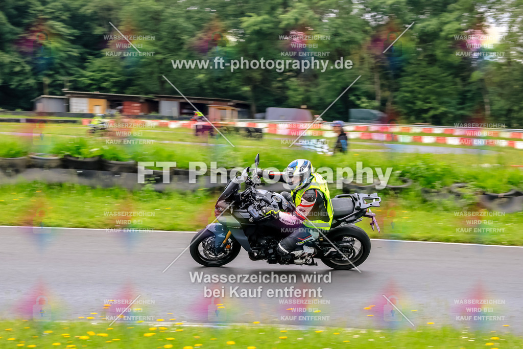 VBK-7356 | Hier findet Ihr Bilder von Touristenfahrten auf der Nürburgring Nordschleife oder von anderen Veranstaltungen die ich besucht habe. Viel Spass beim Durch Schauen 