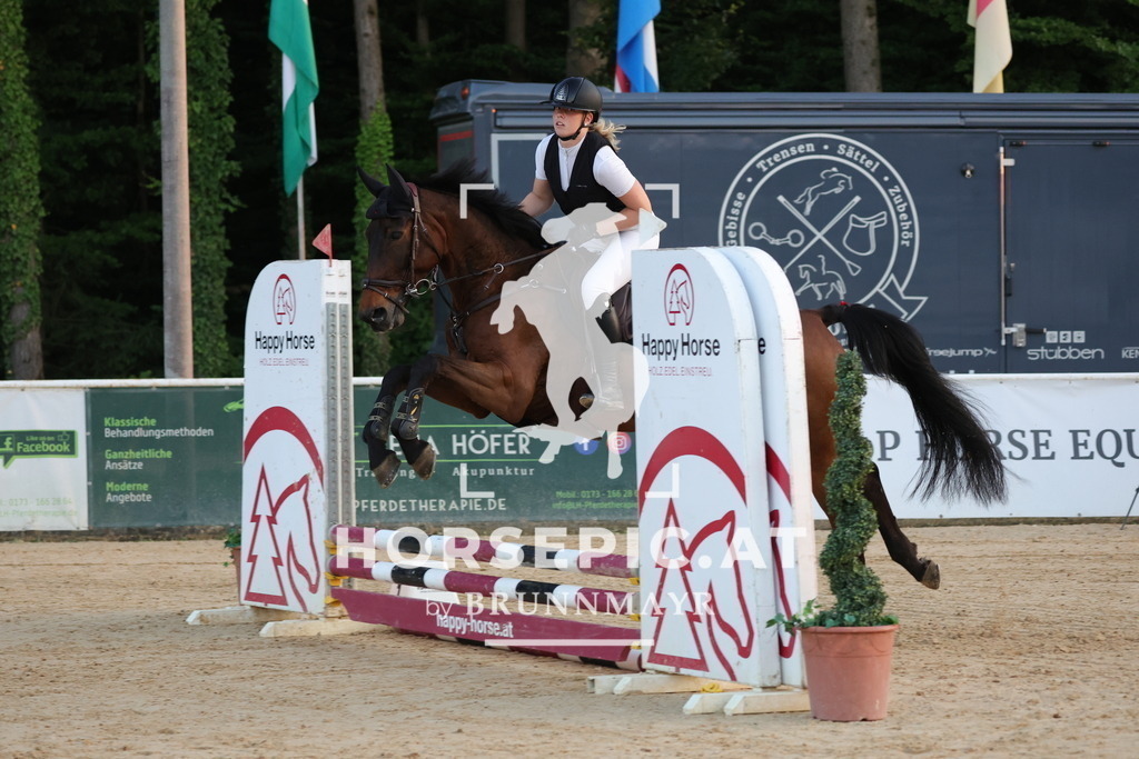 0P6A3111 | Willkommen bei Brunnmayr - Design & Fotografie – Ihrem Spezialisten für Reitturniere und Pferdeveranstaltungen in Oberösterreich, Salzburg und Bayern! Seit über 17 Jahren sind wir leidenschaftlich dabei.
