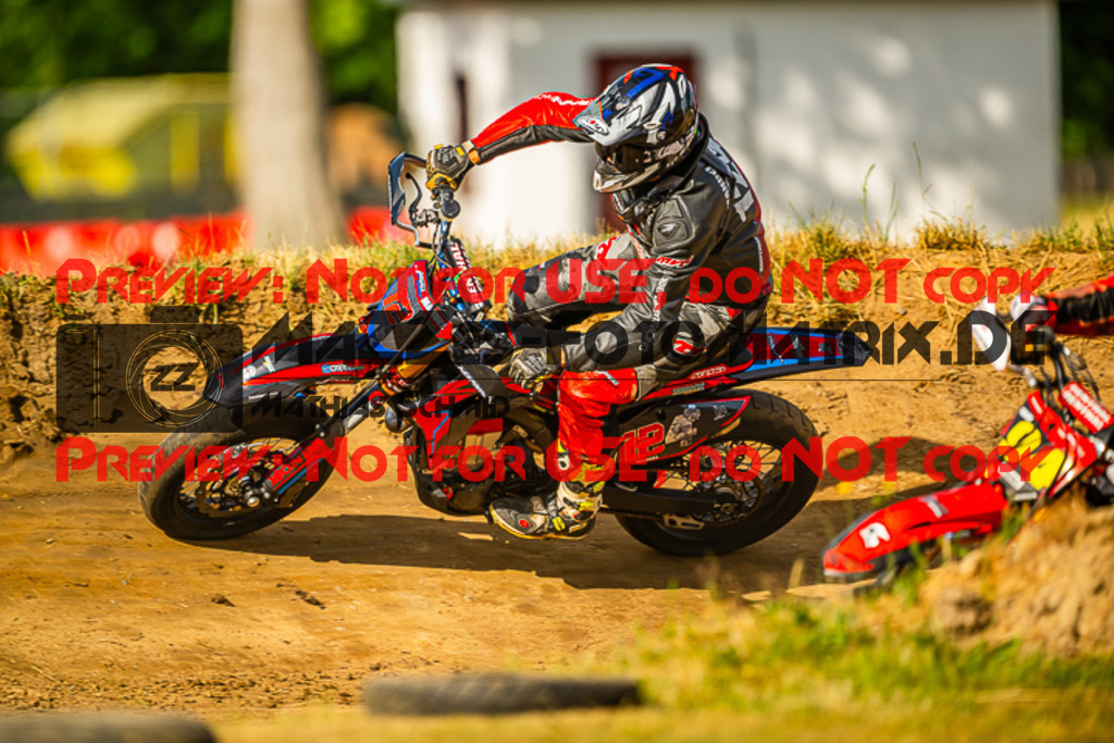 MaZZes_FotoMatrix_230701_6554 | UE40