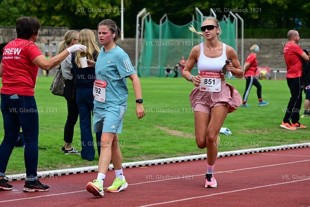 2026-08-23_Sparkassenlauf_HM_RM_001692 | Die Fotografen - Realisiert mit Pictrs.com