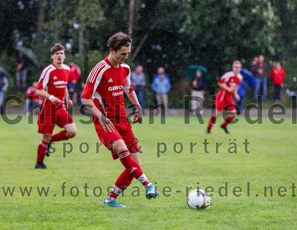 2023-08-06_015_SpVgg_Neuching_gegen_SG_Hoerlkofen-Woerth | Neuching, Deutschland, 06.08.2023:
Fußball, A-Klasse 2023 / 2024, 1. Spieltag, SpVgg Neuching gegen SG Hörlkofen/Wörth, Endergebnis: 0:0

Luca Faltermaier (SG Hörlkofen/Wörth, #9)

Foto: Christian Riedel / fotografie-riedel.net