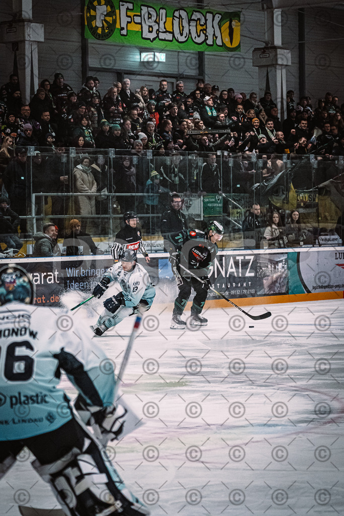 Alligators_vs_Lindau_21_12_2025-067 | Höchstadt Alligators Fotogalerie: Eishockey-Action aus Franken. Professionelle Spielfotos, Portraits & Stadionbilder zum Download. Jetzt entdecken! - Realisiert mit Pictrs.com