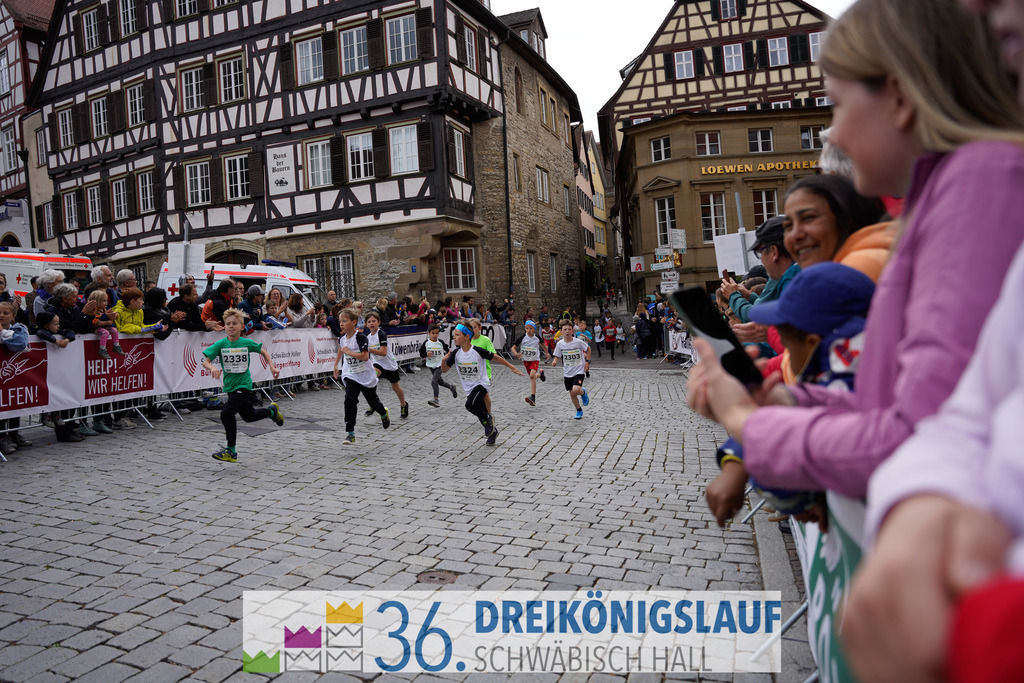 AOK Junior Cup 400m | 3Königslauf 2022 AOK Junior Cup 400m - Realisiert mit Pictrs.com