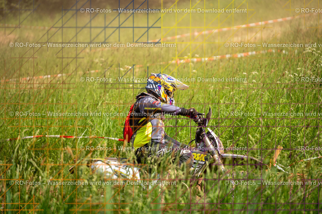 Wolfshausen 5 Lauf -478 | Sportfotografie von RO-Fotos: Motorsport, Motocross, Enduro, Laufveranstaltungen und Triathlon. Professionelle Fotos von Sportlern und Events. - Realisiert mit Pictrs.com