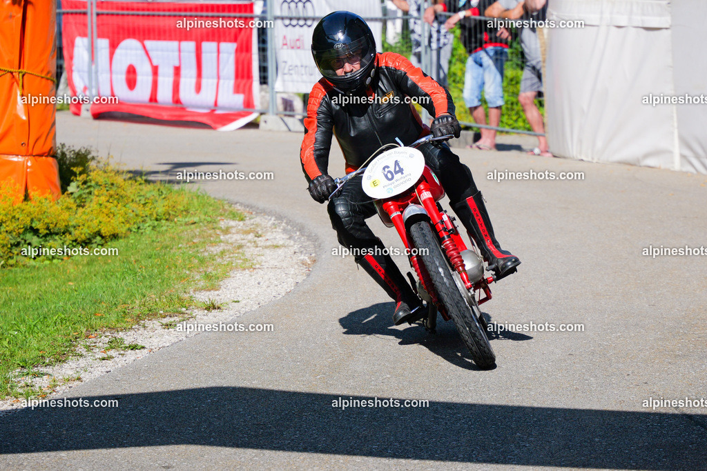 P1025766 | Erleben Sie atemberaubende, hochqualitative Fotos Ihrer Fahrt entlang der malerischen Alpenstraßen. Besuchen Sie alpineshots.com, um professionelle Aufnahmen Ihrer unvergesslichen Reise zu finden und zu kaufen - Realisiert mit Pictrs.com