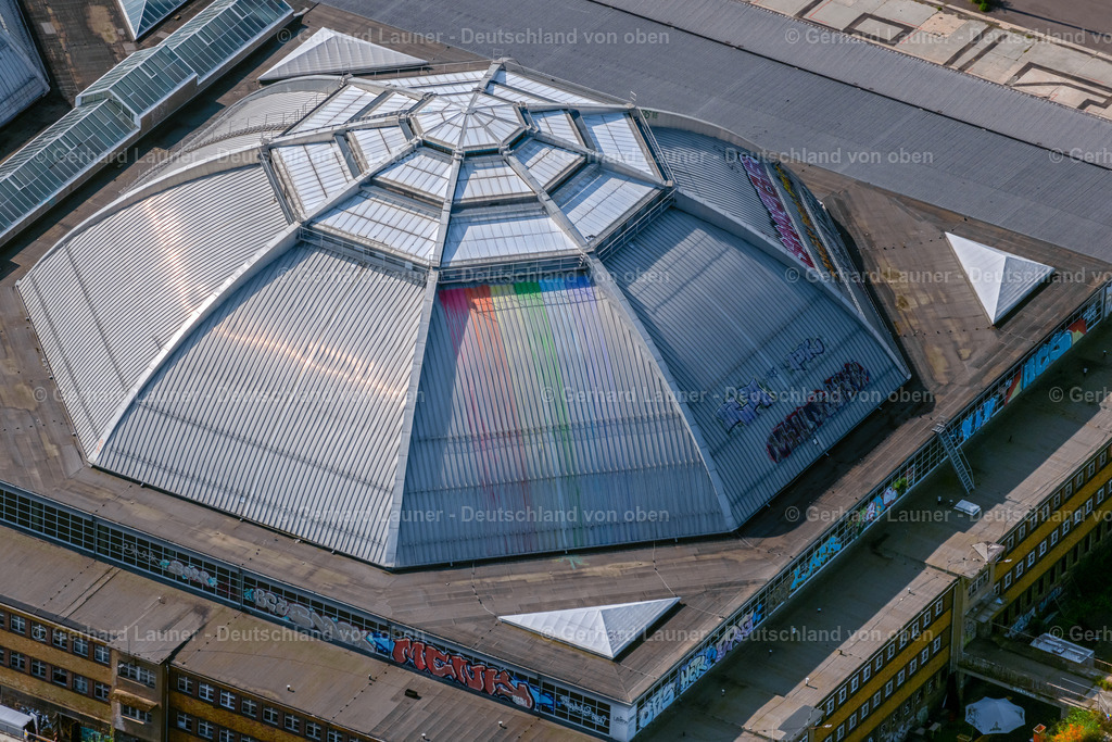 4039264 | LEIPZIG 14.09.2020 Gebäude der Veranstaltungshalle Eventlocation " Kohlrabizirkus Betriebs- und Verwaltungsgesellschaft mbH " An den Tierkliniken im Ortsteil Zentrum-Südost in Leipzig im Bundesland Sachsen, Deutschland. // Building of the indoor arena Eventlocation " Kohlrabizirkus Leipzig " An den Tierkliniken in the district Zentrum-Suedost in Leipzig in the state Saxony, Germany. Foto: Gerhard Launer