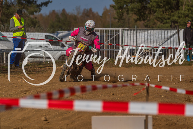 JHF.BlockNDuro.Torgau.1711 | jennyhubatsch-endurofotografie