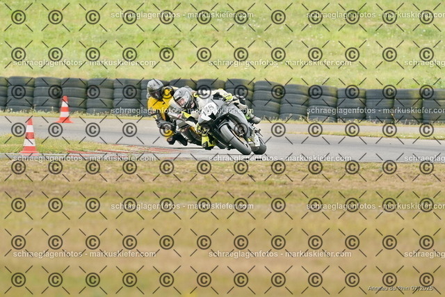 25bt05-0207 | markuskiefer.com - Realisiert mit Pictrs.com