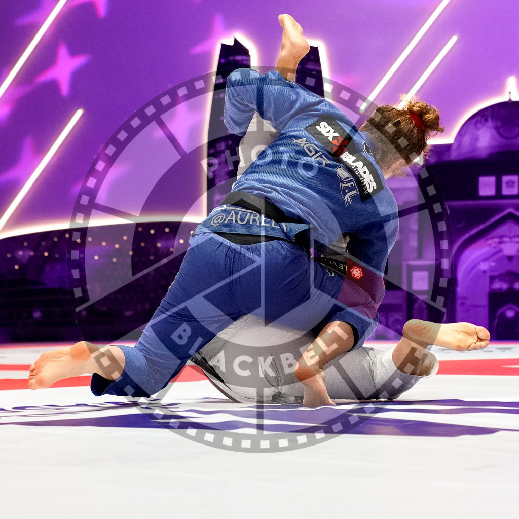 20231109PBB4469 | Fighters compete during the AJP World Professional Championship in the Mubadala Arena in Abu Dhabi, Arab United Emirates, on November 9, 2023.