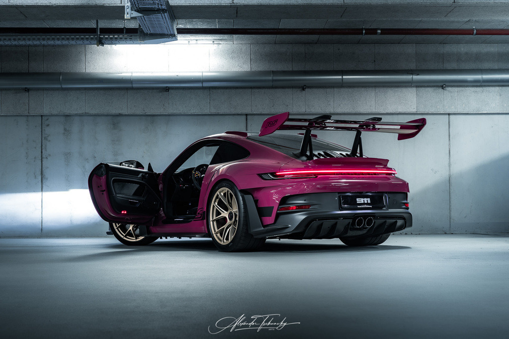 911 GT3 RS Sternrubin Neo | Entdecken Sie die faszinierende Welt von Alexander Tschuncky Arts: Kreative Fotografie, atemberaubende Automobilkunst und hochwertiger Bilderdruck. Lassen Sie sich inspirieren! - Realisiert mit Pictrs.com