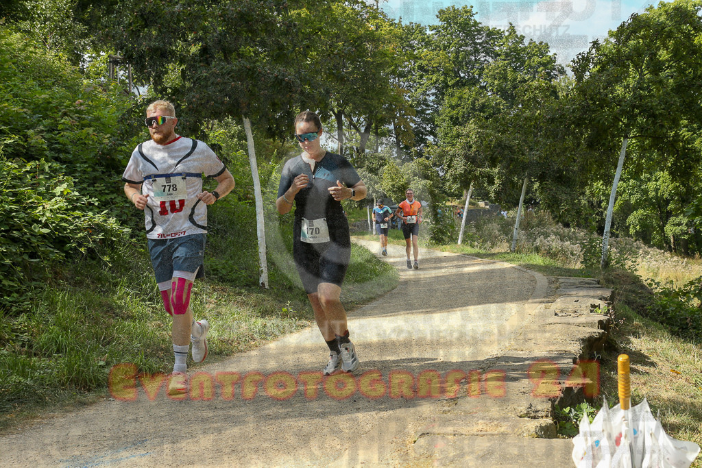 250824_1507_EX1_8505 | Sportfotografie im Rhein-Sieg Kreis, Köln, Bonn, NRW, Rheinland Pfalz, Hessen, etc. Unser Tätigkeitsfeld umfasst den Laufsport vom Volkslauf über den Marathon, Duathlon, Triathon bis zum Ultralauf wie Kölnpfad Ultra oder Schindertrail.