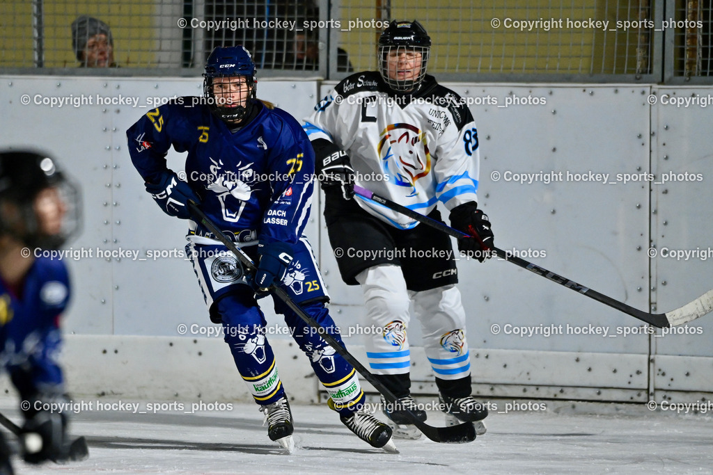 Wildcats Paternion vs. Unicorns Steindorf | #25 Grafenau Lena WILDCATS PATERNION, #83 Vaschauner Sabrina UNICORNS STEINDORF, Wildcats Paternion vs. Unicorns Steindorf, Wildcats Paternion vs. Unicorns Steindorf am 02.01.2026 in Paternion (Eislaufplatz Paternion), Austria, (Photo by Bernd Stefan)