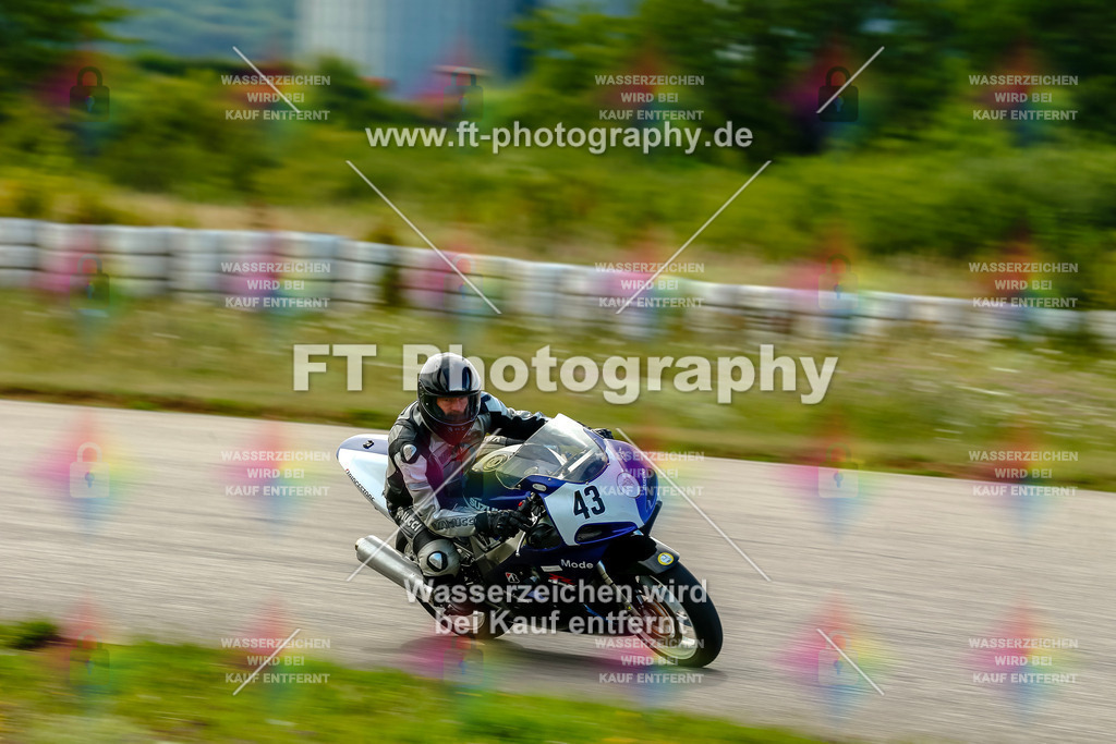 Chambley Juli-0130 | Hier findet Ihr Bilder von Touristenfahrten auf der Nürburgring Nordschleife oder von anderen Veranstaltungen die ich besucht habe. Viel Spass beim Durch Schauen 