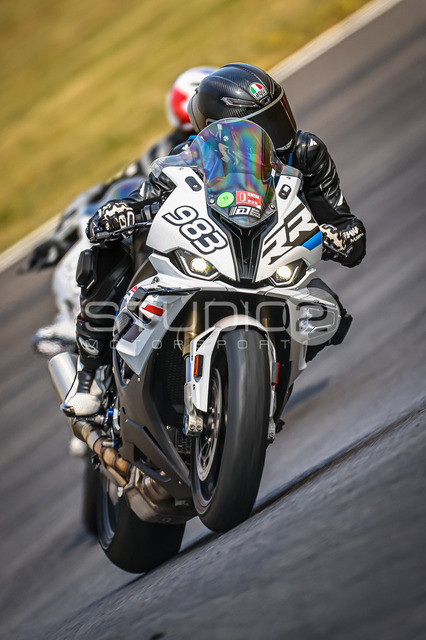 0983-240831_EL-008_983 | Deine Full-Service-Agentur für ✔️Videoproduktionen und ✔️Motorsportfotografie Jetzt Angebot anfragen!
