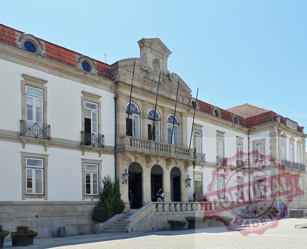 Historic GNR General Headquarters building in Lisbon, Portugal. Aveiro - Portugal | GNR General Headquarters building standing proudly in Carmo Square, Lisbon - Realized with Pictrs.com