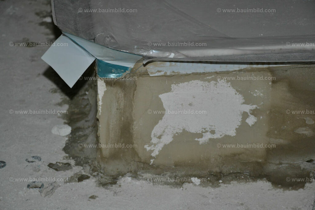 bib-lg15-sanitaer-0099 | Nach LV-Leistungsgruppen sortierte Detailfotos über den Bau eines Hauses. Alle Hausbau-Bilder direkt vom Urheber und Autor der Website Haus-Selber-Bauen.com