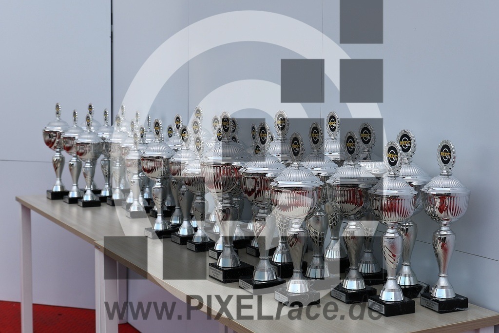 social-20250823_07958 | Schöne Erinnerungen an spannende Momente - das festzuhalten ist unser Job. PIXELrace.de ist seit 2003 auf den Rennstrecken Europas unterwegs um die Action draußen beim Fahren und die wunderbare Stimmung imm Fahrerlager für euch einzufangen.