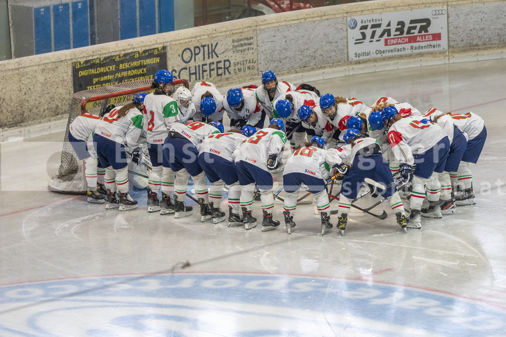Dameneishockey | Dameneishockey, U18 Turnier am 31.08.2024 in Spittal (Eis-Sport-Arena - Sportzentrum Spittal), Austria, (Photo by Ernst Krawagner sport-fan.at) - Realisiert mit Pictrs.com