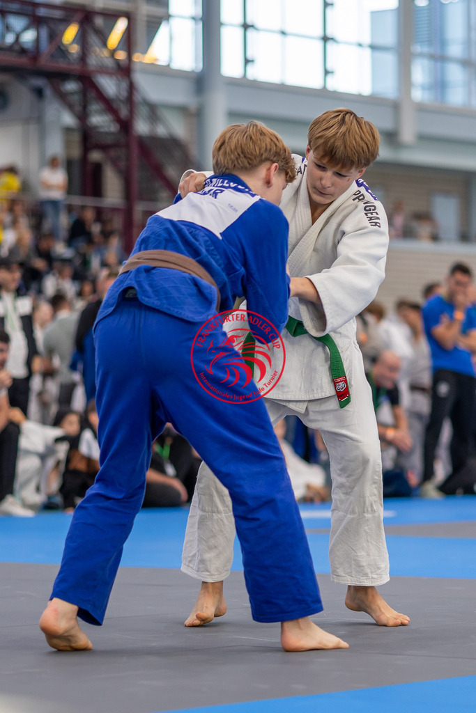 Internationaler Adler Cup 2024 | Foto vom Internationalen Adler Cup Judo Turnier im Sport- und Freizeitzentrum Kalbach im Oktober 2024 - Realisiert mit Pictrs.com