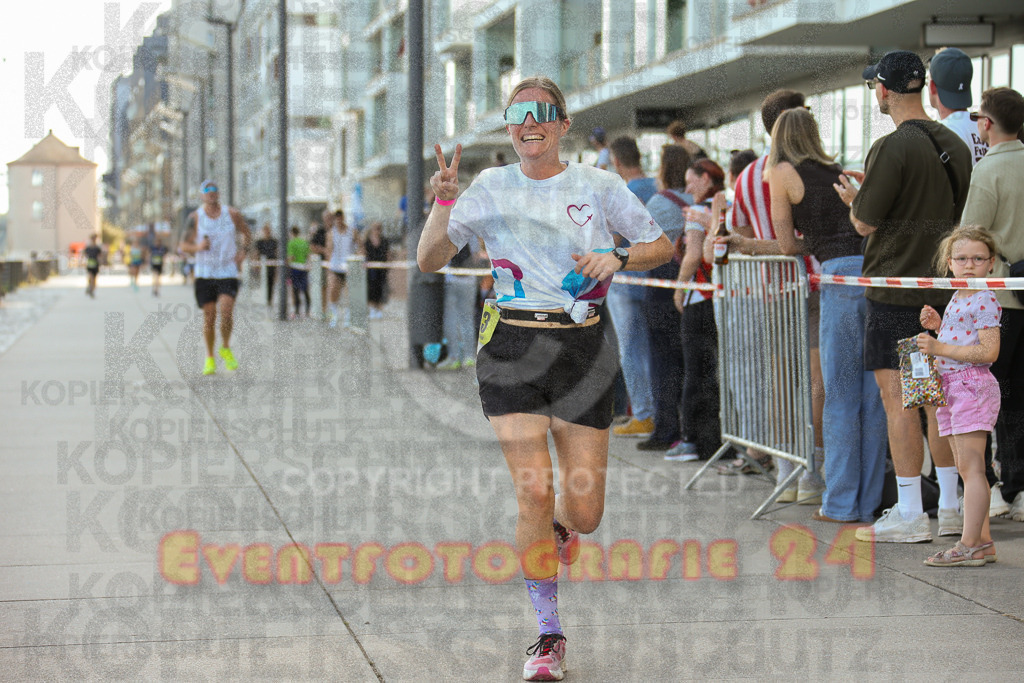 250920_1444_EX1_7417 | Sportfotografie im Rhein-Sieg Kreis, Köln, Bonn, NRW, Rheinland Pfalz, Hessen, etc. Unser Tätigkeitsfeld umfasst den Laufsport vom Volkslauf über den Marathon, Duathlon, Triathon bis zum Ultralauf wie Kölnpfad Ultra oder Schindertrail.