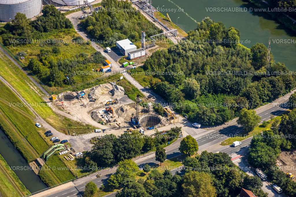 Gelsenkirchen240807154GE-Nord | Luftbild, Raffineriehafen der BP Gelsenkirchen GmbH, Tanklager am Rhein-Herne-Kanal mit Baustelle, Heßler, Gelsenkirchen, Ruhrgebiet, Nordrhein-Westfalen, Deutschland