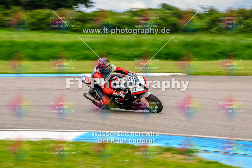 MotoTeam-9572 | Hier findet Ihr Bilder von Touristenfahrten auf der Nürburgring Nordschleife oder von anderen Veranstaltungen die ich besucht habe. Viel Spass beim Durch Schauen 