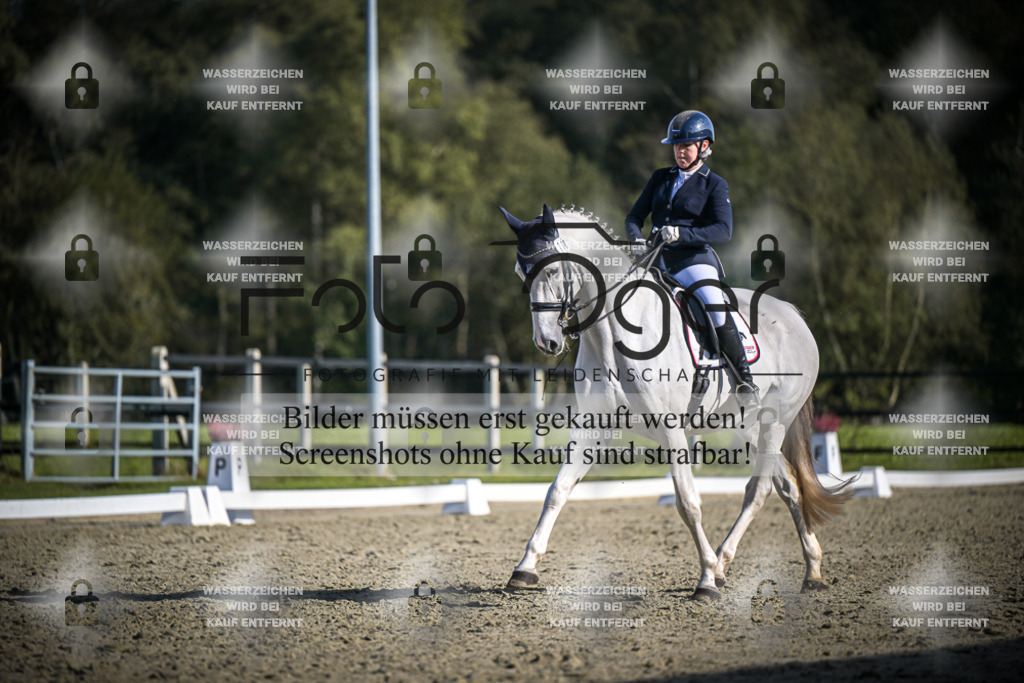 DOS_4492 | Entdecke hochwertige Reitturnierfotos von Foto Oger. Professionell, emotional und authentisch – jetzt Lieblingsmomente im Shop bestellen.Deutschlandweite Turnierfotografie. - Realisiert mit Pictrs.com