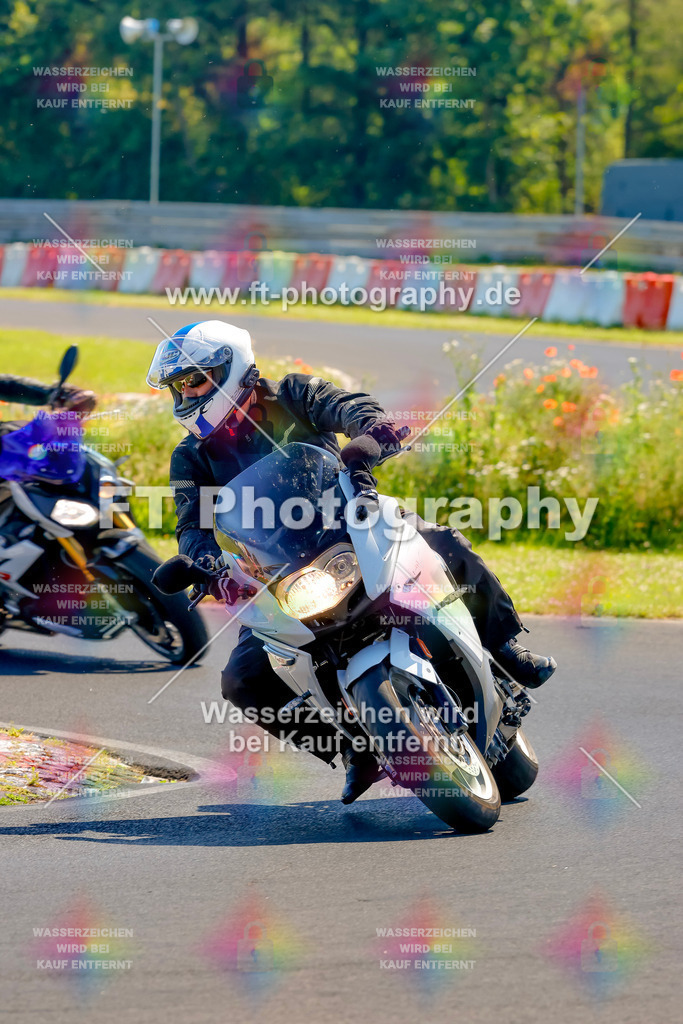 _MOT9157 | Hier findet Ihr Bilder von Touristenfahrten auf der Nürburgring Nordschleife oder von anderen Veranstaltungen die ich besucht habe. Viel Spass beim Durch Schauen 