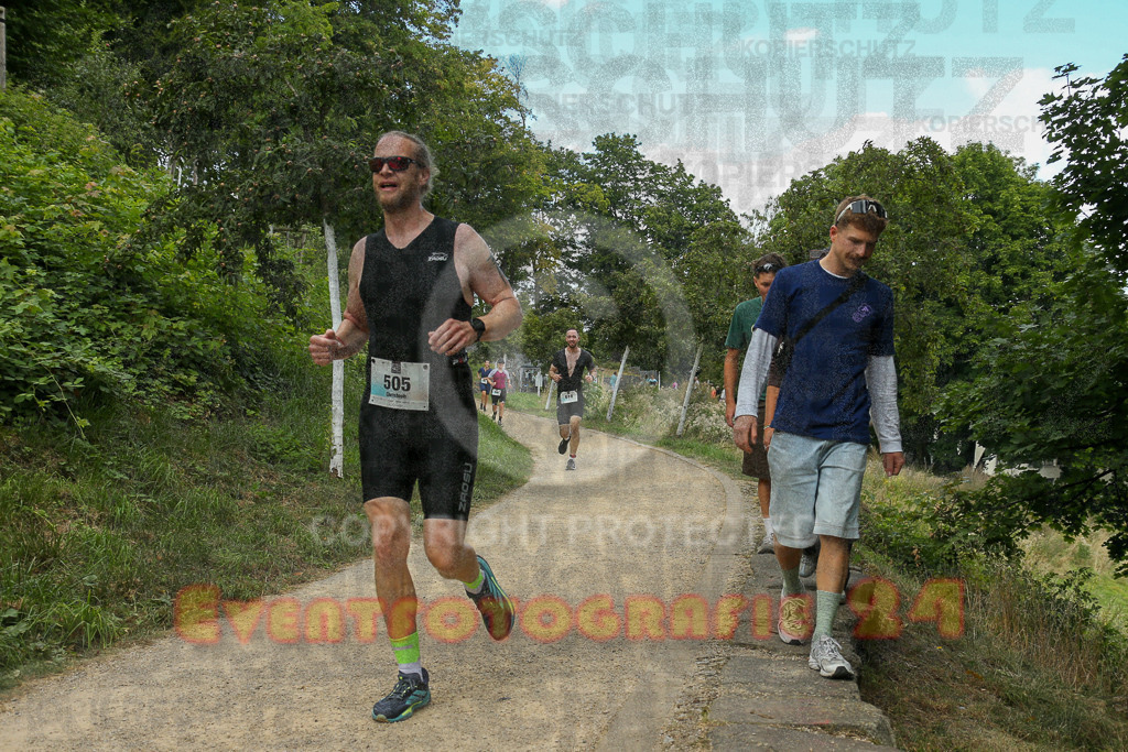 250824_1420_EX1_5859 | Sportfotografie im Rhein-Sieg Kreis, Köln, Bonn, NRW, Rheinland Pfalz, Hessen, etc. Unser Tätigkeitsfeld umfasst den Laufsport vom Volkslauf über den Marathon, Duathlon, Triathon bis zum Ultralauf wie Kölnpfad Ultra oder Schindertrail.