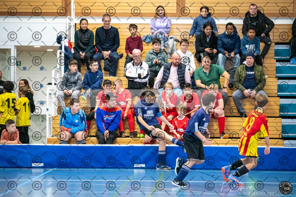 20231202_FCR_Hallenturnier_D_012 | Sport und Naturfotografie von Roberto Esposito zeigt echte Momente Bewegung und die Schönheit der Natur. Ausdrucksstarke Bilder schaffen Emotionen.