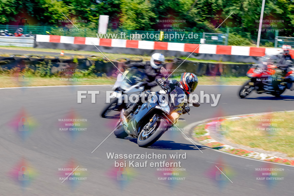 _MOT9500 | Hier findet Ihr Bilder von Touristenfahrten auf der Nürburgring Nordschleife oder von anderen Veranstaltungen die ich besucht habe. Viel Spass beim Durch Schauen 
