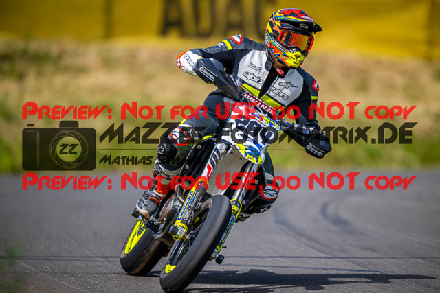 MaZZes_FotoMatrix_220618_5693 | UE40