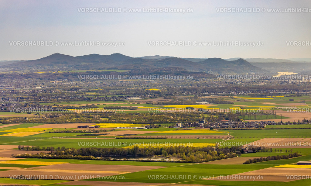 Koenigswinter220403521Siebengebirge | Luftbild, Blick zum Siebengebirge, Königswinter, Rheinland, Nordrhein-Westfalen, Deutschland