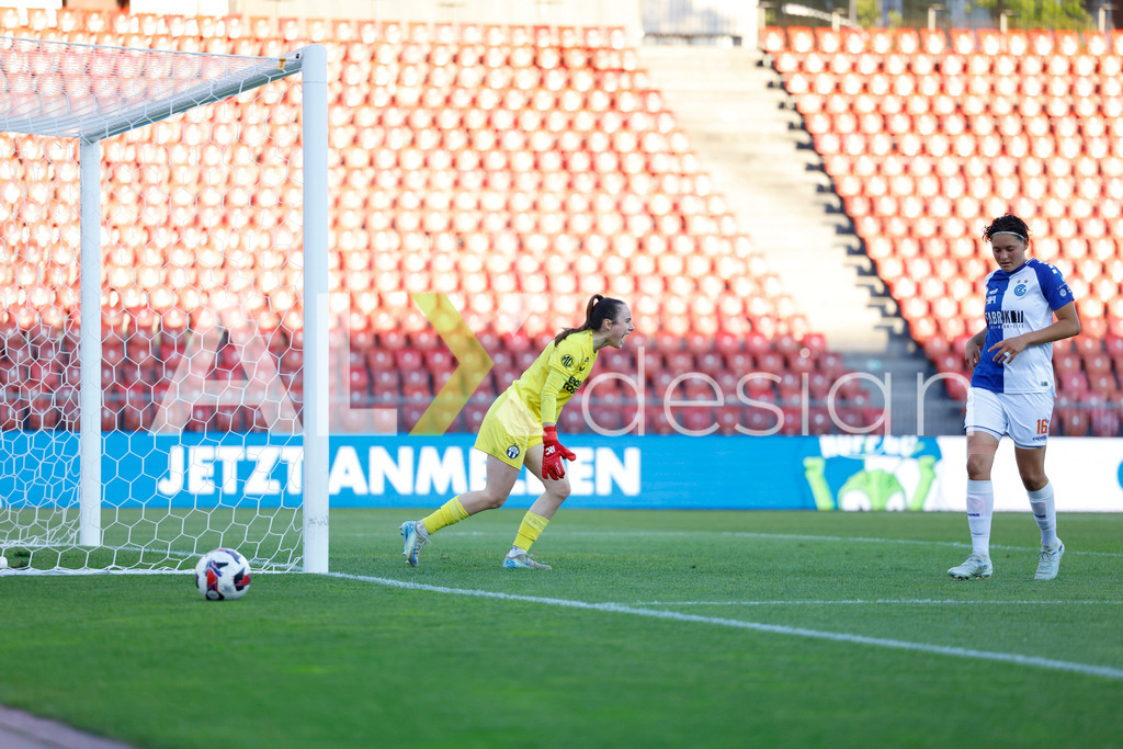 GC Zürich vs FC Zürich - AXA Women’s Super League Playoffs - Stadion Letzigrund | RIANA GMÜR of FC Zürich during the AXA Women’s Super League Playoffs quarter-final second leg between GC Zürich and FC Zürich at Stadion Letzigrund, Zurich, Switzerland. - Realisiert mit Pictrs.com