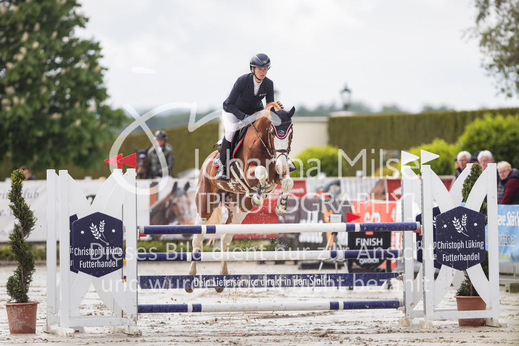 2605_MayDays_9_SprPf-M1-5j-912 | Deine schönsten Turniermomente als professionelle Fotos! Entdecke hochwertige Pferdesport-Fotografie im Online-Shop. Jetzt Fotos finden & bestellen!