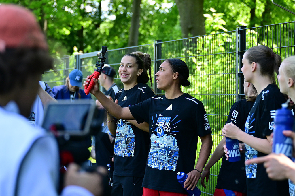 Fußball I Frauen I Saison 2024-2025 I 2. Bundesliga I 25. Spieltag I Hamburger SV - SC Freiburg II | Der Sportfotograf. - Realisiert mit Pictrs.com