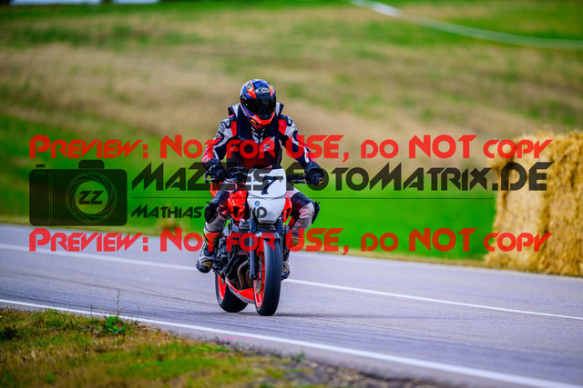 MaZZes_FotoMatrix_240914_6007705_7901 | TWINCUP