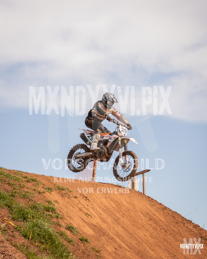 866A4132 | mxndyyvipix