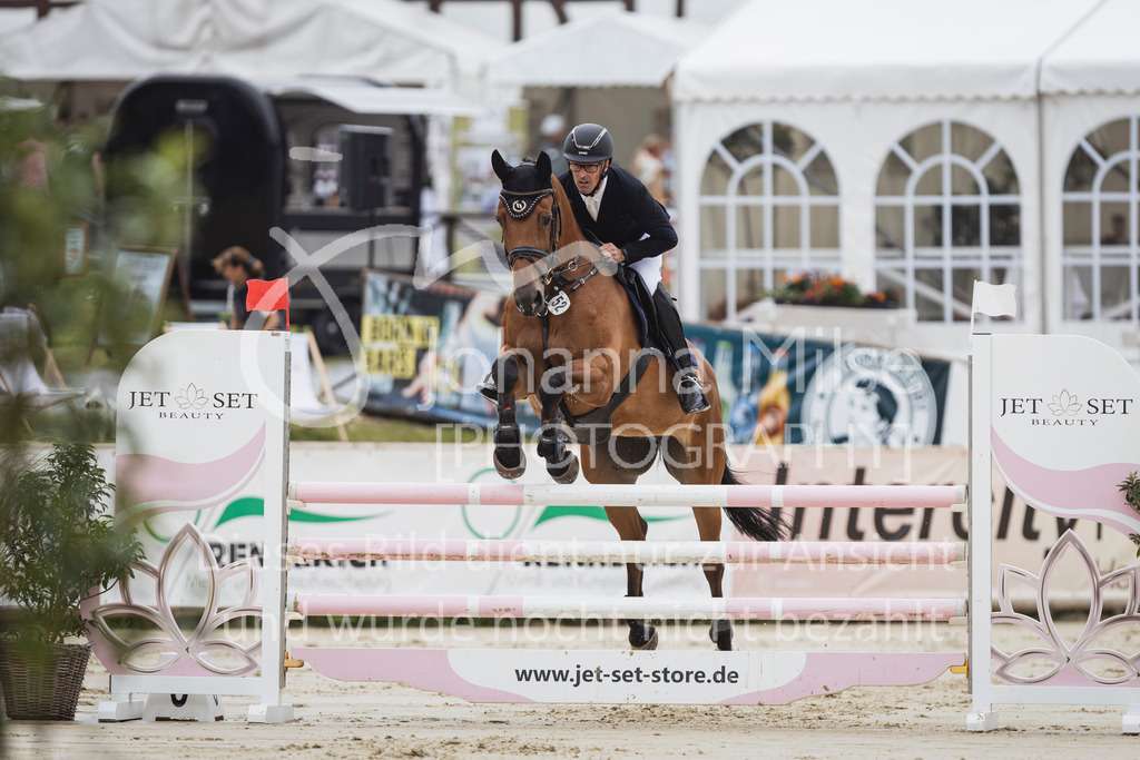 250710_BHO_Stil-L-1-118 | Deine schönsten Turniermomente als professionelle Fotos! Entdecke hochwertige Pferdesport-Fotografie im Online-Shop. Jetzt Fotos finden & bestellen!