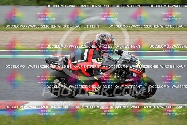 2025_06_06_PBK_15982 | Sportfotografie; SlowMotion; Video; Rennstrecke; Hafeneger; Speer; Racing; RSE; BMW; CBO; Trackday; Motorsportarena; Hockenheimring; Brno; Most; Barcelona; Valencia