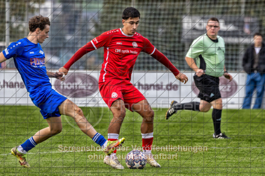 20251019_162557_0026-Bearbeitet | Dogukan Dogan (FV Faurndau #07)FV Vorwärts Faurndau (rot) vs. TSV RSK Esslingen (blau), Fußball, Bezirksliga - Bezirk Neckar/Fils, 09. Spieltag, Saison 2025/2026, Rasenplatz, Im Dittlau 2, 73035 Göppingen, 19.10.2025 - 15:30 Uhr,Foto: PhotoPeet-Sportfotografie/Peter Harich