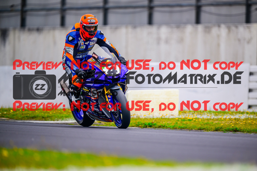 MaZZes_FotoMatrix_240831_6007705_6070 | STK1000