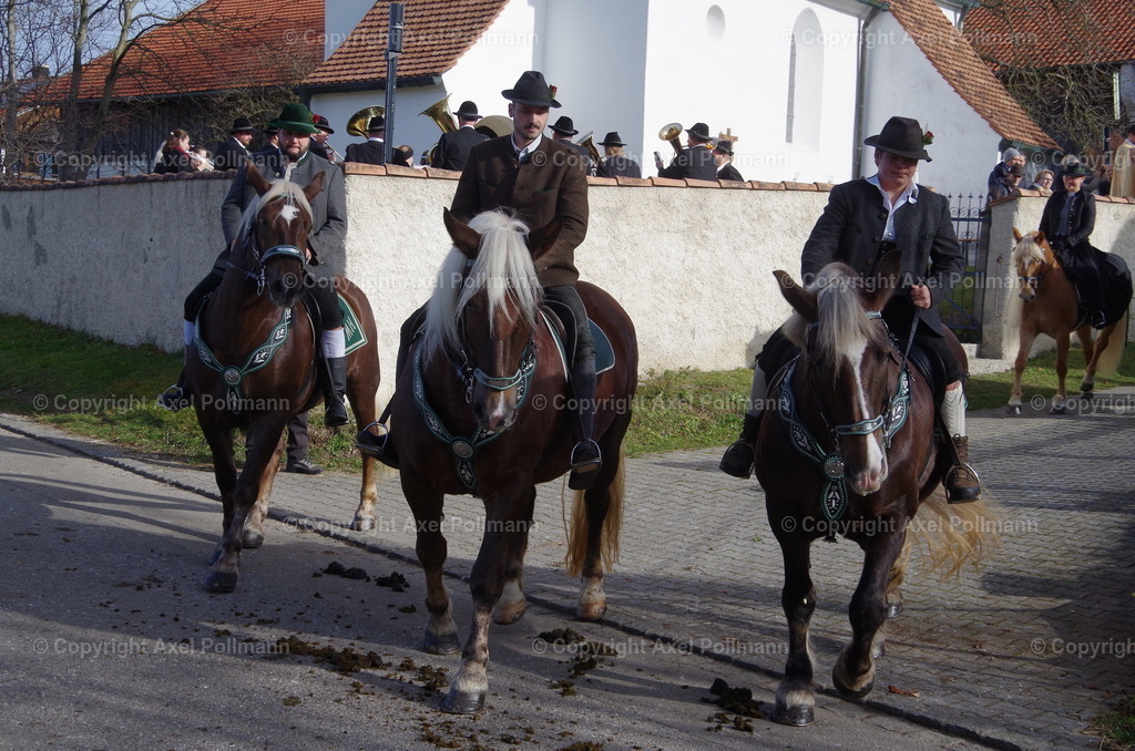 IMGP1100 | fotografiert von Axel PollmannLeonhardi Wallfahrt Benediktbeuern und Murnau, Fronleichnam, Fasching, Landschaft im Loisachtal und Benediktbeuern  - Realisiert mit Pictrs.com